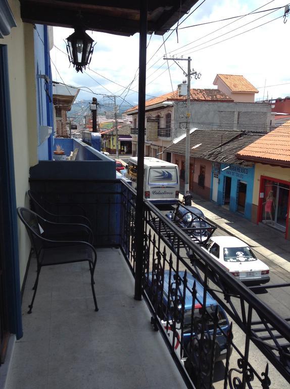 Los Faroles Hotel Uruapan (Michoacan) 部屋 写真
